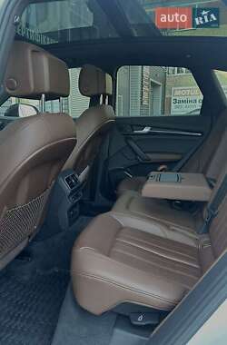 Внедорожник / Кроссовер Audi Q5 2019 в 