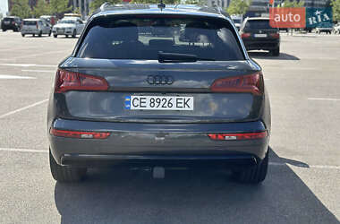 Внедорожник / Кроссовер Audi Q5 2018 в 