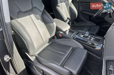 Внедорожник / Кроссовер Audi Q5 2018 в 