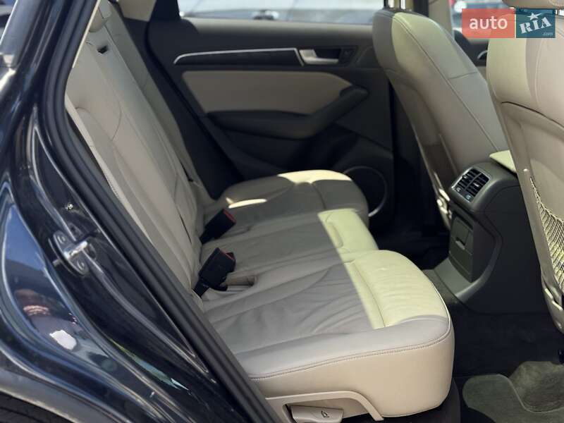 Внедорожник / Кроссовер Audi Q5 2014 в Львове