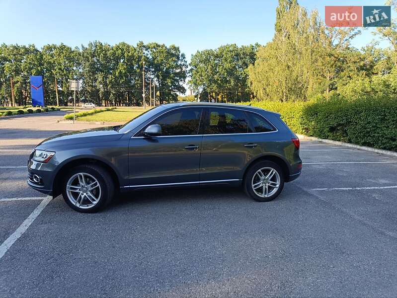 Внедорожник / Кроссовер Audi Q5 2016 в Сумах