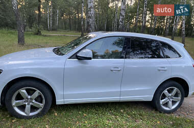 Внедорожник / Кроссовер Audi Q5 2011 в 