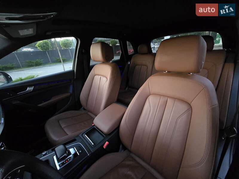 Внедорожник / Кроссовер Audi Q5 2022 в Львове