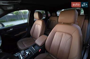 Внедорожник / Кроссовер Audi Q5 2022 в 