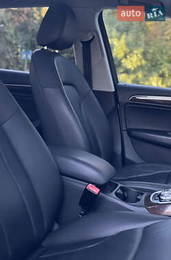 Внедорожник / Кроссовер Audi Q5 2015 в 