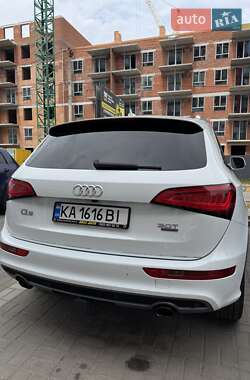 Внедорожник / Кроссовер Audi Q5 2016 в 