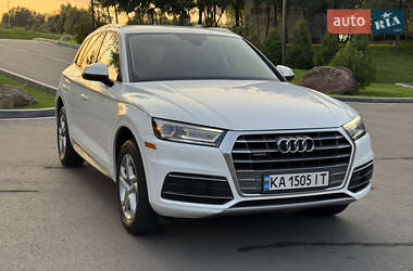 Внедорожник / Кроссовер Audi Q5 2018 в 
