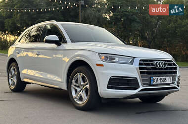 Внедорожник / Кроссовер Audi Q5 2018 в 