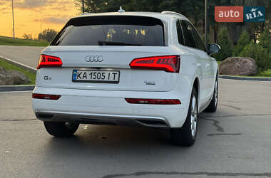 Внедорожник / Кроссовер Audi Q5 2018 в 