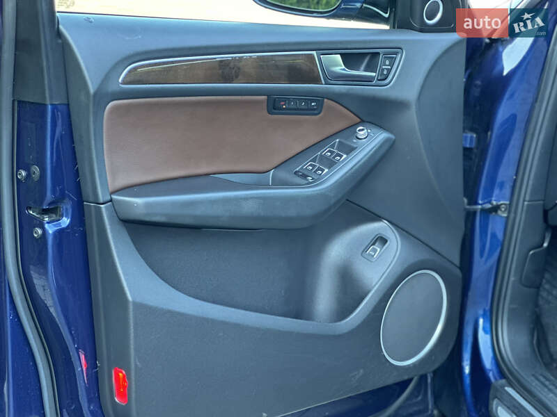 Внедорожник / Кроссовер Audi Q5 2015 в Львове