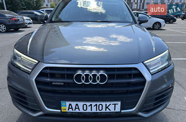 Внедорожник / Кроссовер Audi Q5 2017 в 