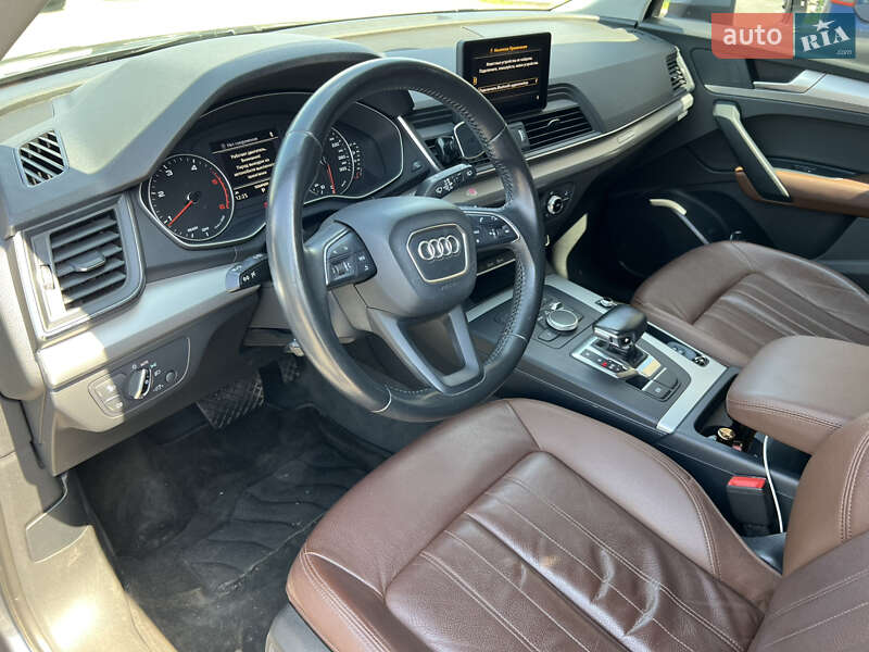 Внедорожник / Кроссовер Audi Q5 2017 в Киеве