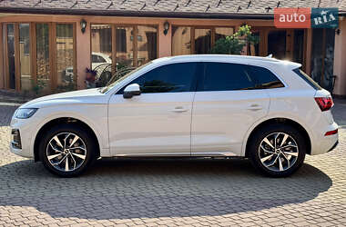 Внедорожник / Кроссовер Audi Q5 2020 в 