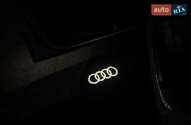 Внедорожник / Кроссовер Audi Q5 2020 в 