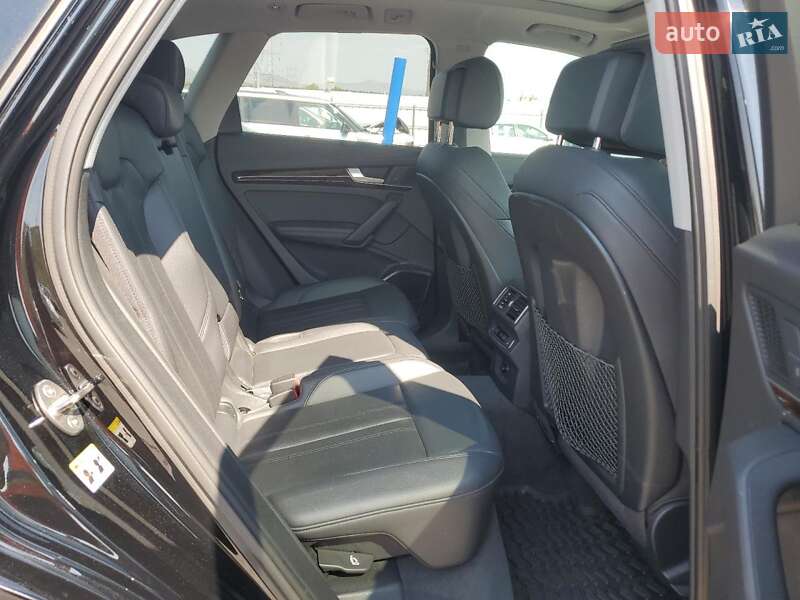 Внедорожник / Кроссовер Audi Q5 2018 в Киеве