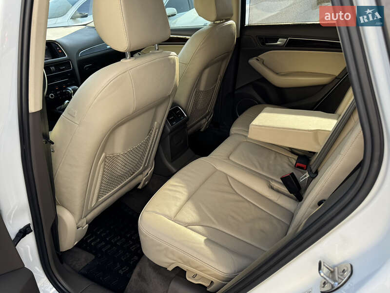 Внедорожник / Кроссовер Audi Q5 2013 в Киеве