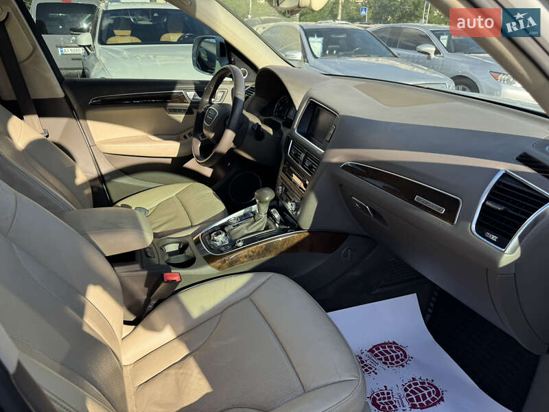 Внедорожник / Кроссовер Audi Q5 2013 в Киеве
