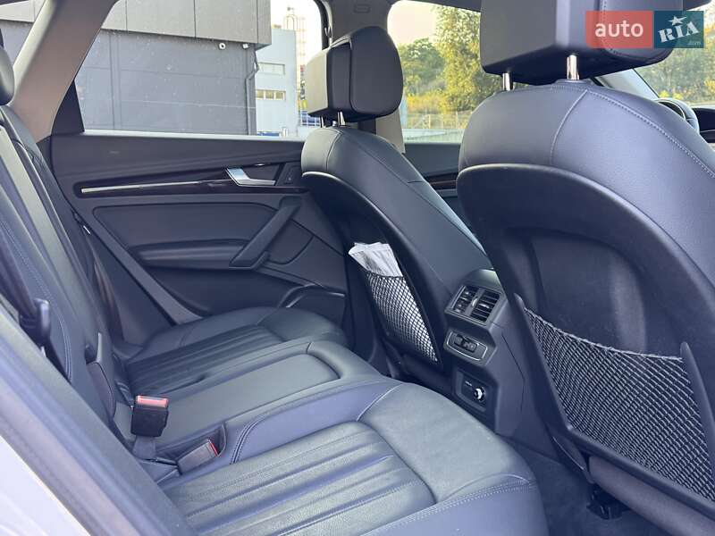 Внедорожник / Кроссовер Audi Q5 2020 в Киеве