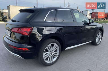 Внедорожник / Кроссовер Audi Q5 2019 в 