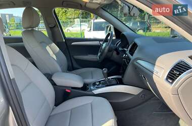 Внедорожник / Кроссовер Audi Q5 2011 в 