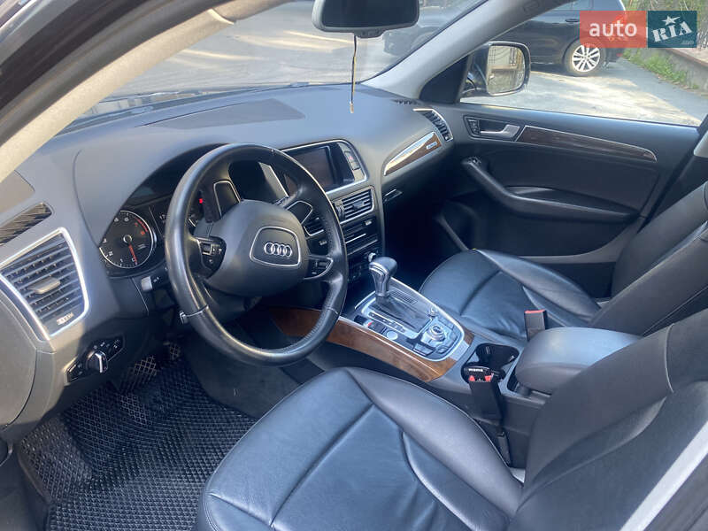 Внедорожник / Кроссовер Audi Q5 2015 в Хмельницком