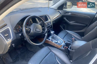 Внедорожник / Кроссовер Audi Q5 2015 в 