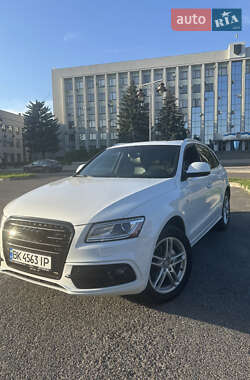 Позашляховик / Кросовер Audi Q5 2015 в Рівному