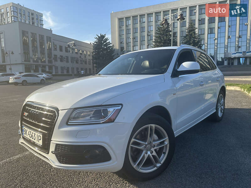 Внедорожник / Кроссовер Audi Q5 2015 в Ровно