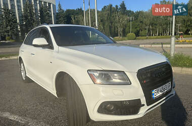 Внедорожник / Кроссовер Audi Q5 2015 в 