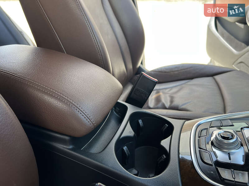 Позашляховик / Кросовер Audi Q5 2015 в Тернополі