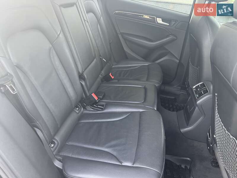 Внедорожник / Кроссовер Audi Q5 2013 в Киеве