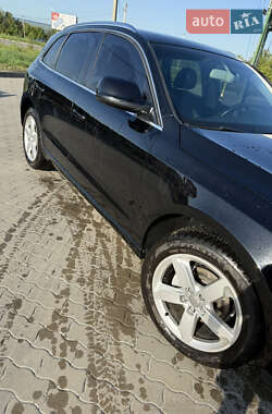 Внедорожник / Кроссовер Audi Q5 2012 в 