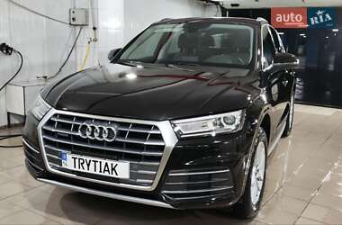 Внедорожник / Кроссовер Audi Q5 2020 в 