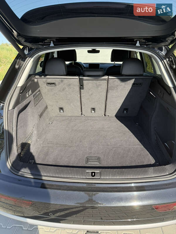 Внедорожник / Кроссовер Audi Q5 2017 в Львове