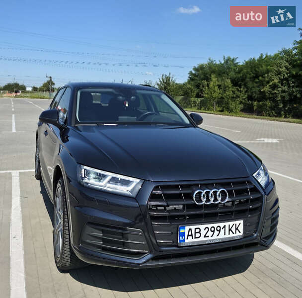 Внедорожник / Кроссовер Audi Q5 2019 в 