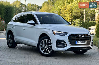 Внедорожник / Кроссовер Audi Q5 2021 в 