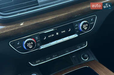 Внедорожник / Кроссовер Audi Q5 2021 в 