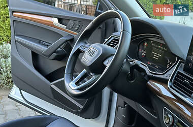 Внедорожник / Кроссовер Audi Q5 2021 в 