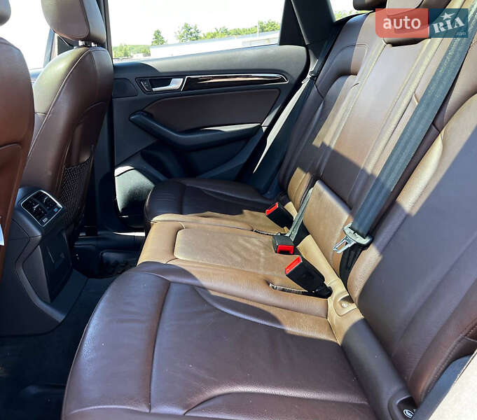 Внедорожник / Кроссовер Audi Q5 2014 в Киеве