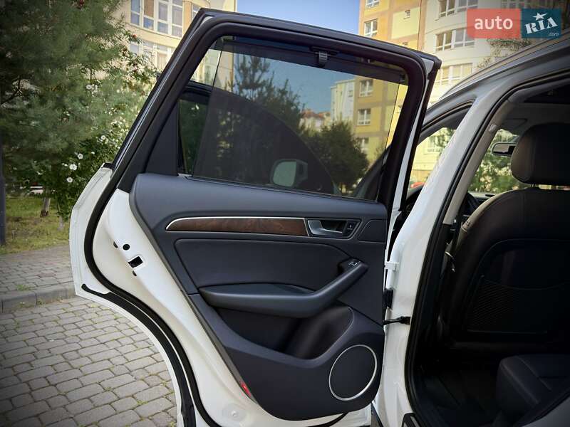 Внедорожник / Кроссовер Audi Q5 2014 в Ивано-Франковске