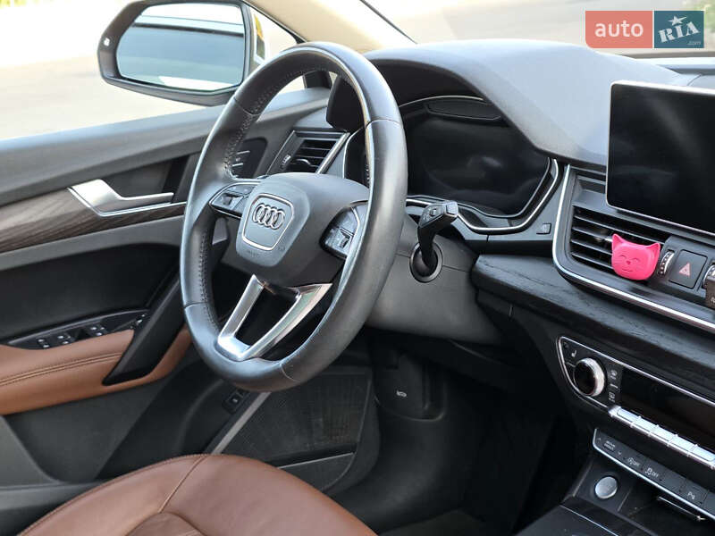 Внедорожник / Кроссовер Audi Q5 2019 в Ужгороде