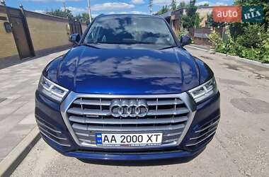 Позашляховик / Кросовер Audi Q5 2017 в Рівному
