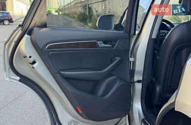 Внедорожник / Кроссовер Audi Q5 2012 в 