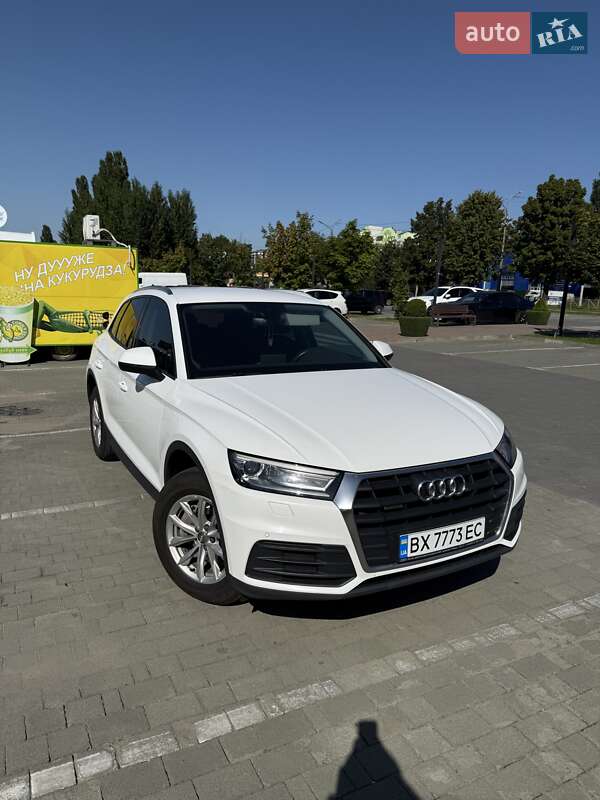 Внедорожник / Кроссовер Audi Q5 2017 в Хмельницком
