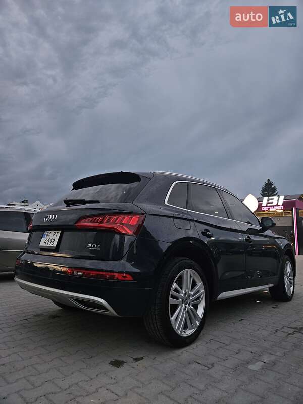 Позашляховик / Кросовер Audi Q5 2018 в Львові