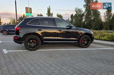 Внедорожник / Кроссовер Audi Q5 2016 в 