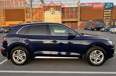 Внедорожник / Кроссовер Audi Q5 2019 в 