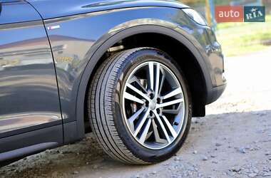Внедорожник / Кроссовер Audi Q5 2018 в 