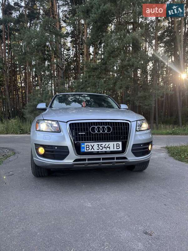 Позашляховик / Кросовер Audi Q5 2011 в Славуті