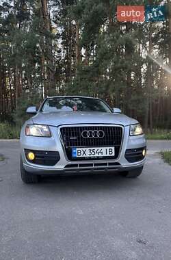 Внедорожник / Кроссовер Audi Q5 2011 в 